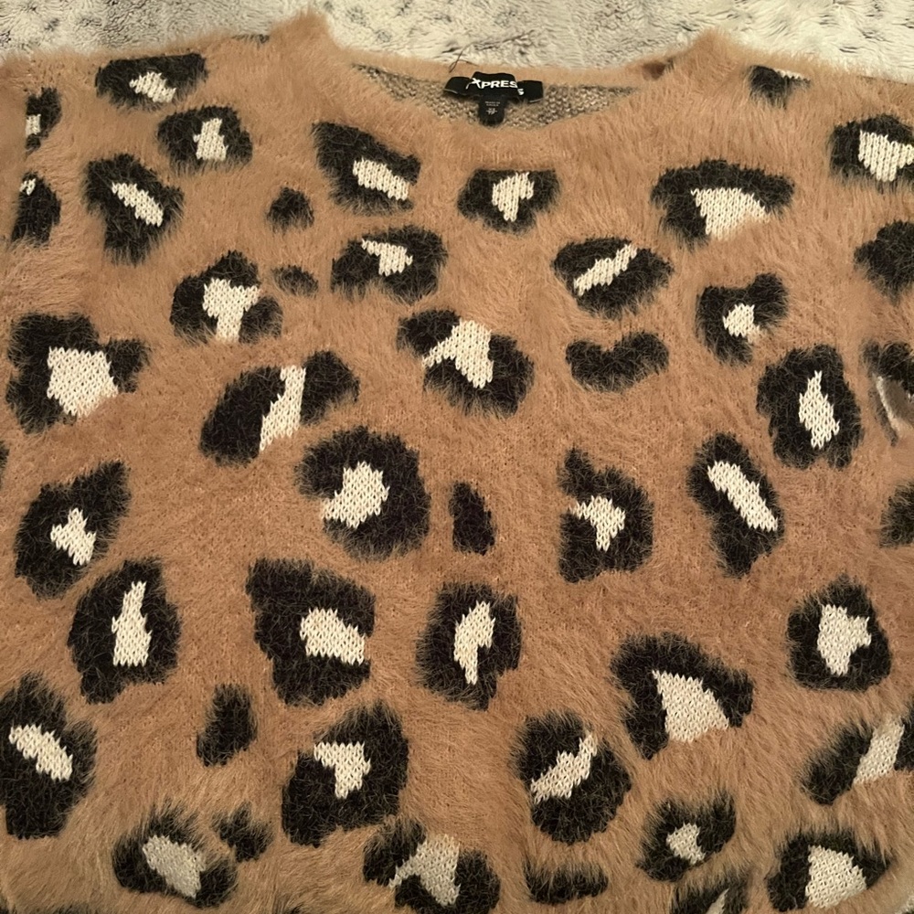 Soft leopard furry style express crop style sweater in size small. - Picture 2 of 2